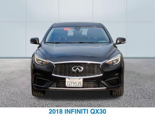 2018 INFINITI QX30 Luxury