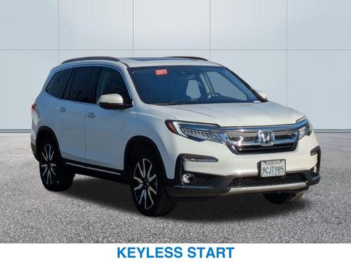 2022 Honda Pilot Touring 8-Passenger