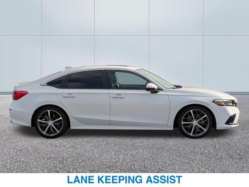 2022 Honda Civic Touring