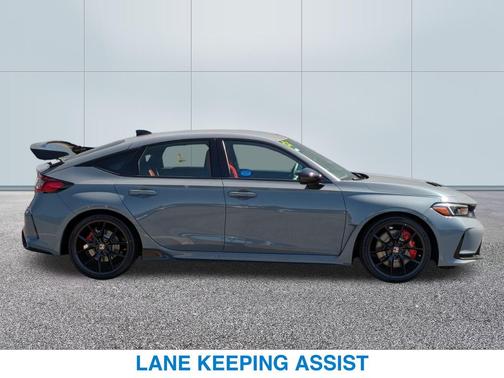 2025 Honda Civic 5DR TYPE R