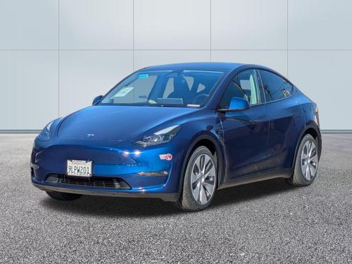 2024 Tesla Model Y Long Range Dual Motor All-Wheel Drive