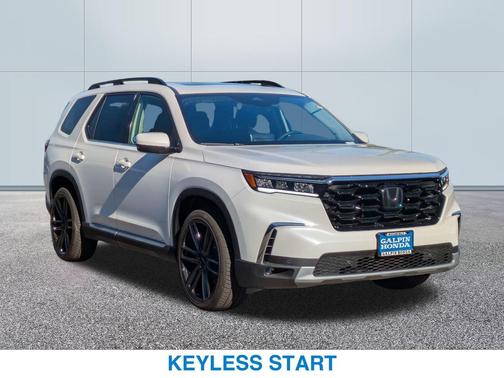 2025 Honda Pilot Touring 8-Passenger