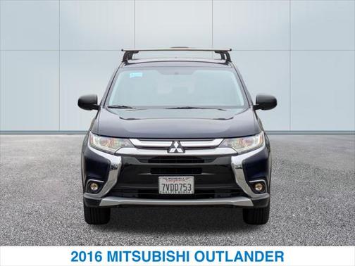2016 Mitsubishi Outlander ES