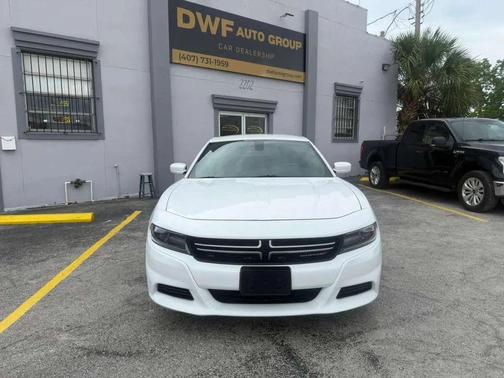 Bright White Clearcoat 2015 Dodge Charger SE