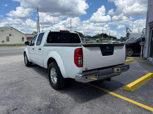 Glacier White 2020 Nissan Frontier SV
