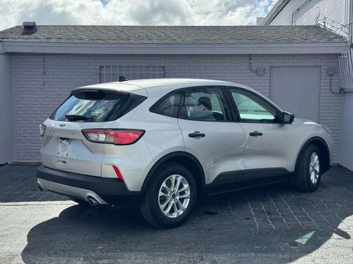 Ingot Silver Metallic 2020 Ford Escape S