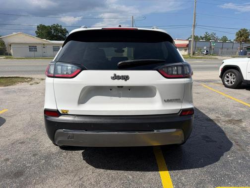 Bright White Clearcoat 2019 Jeep Cherokee Limited