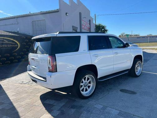 2017 GMC Yukon SLT