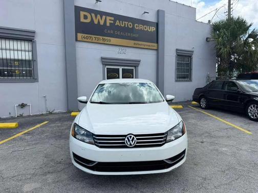Candy White 2012 Volkswagen Passat 2.5 S