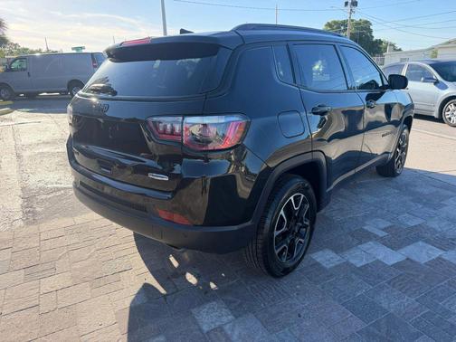 Diamond Black Crystal Pearlcoat 2020 Jeep Compass North Edition 4x4