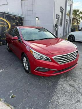 2017 Hyundai SONATA SE