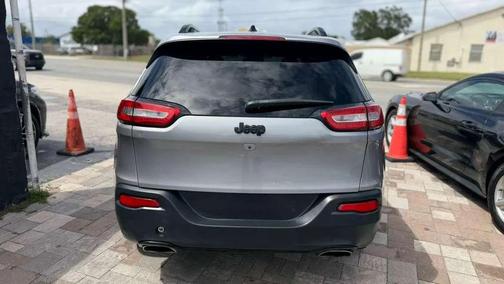 Billet Silver Metallic Clearcoat 2015 Jeep Cherokee Sport