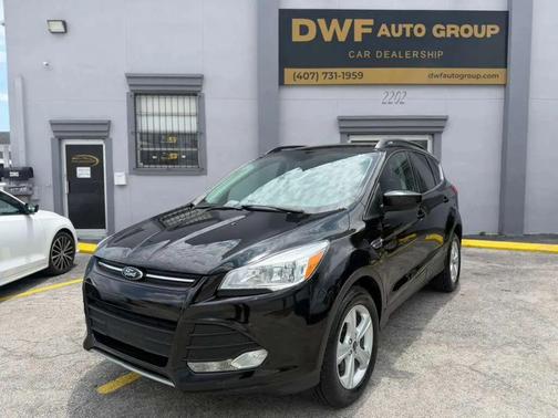 White Platinum Metallic Tri-Coat 2016 Ford Escape SE