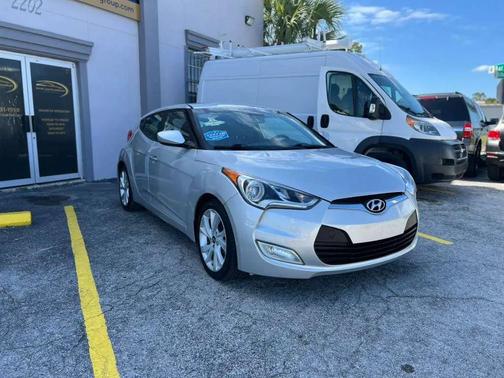 2017 Hyundai Veloster Base