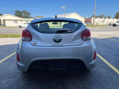 2017 Hyundai Veloster Base