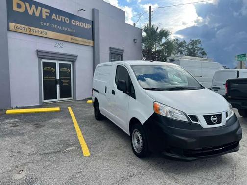2015 Nissan NV200 SV