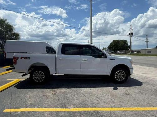 Oxford White 2019 Ford F-150 XLT