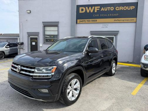 Deep Black Pearl 2018 Volkswagen Atlas 3.6L SE