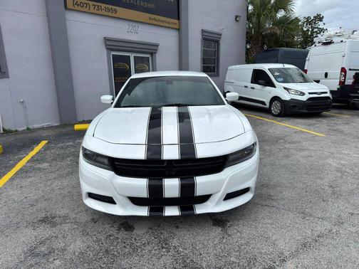 2015 Dodge Charger SE