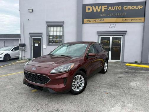 Bronze Fire Metallic 2021 Ford Escape SE