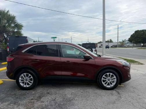 Bronze Fire Metallic 2021 Ford Escape SE
