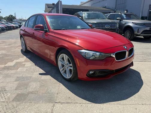Melbourne Red Metallic 2016 BMW 320 i