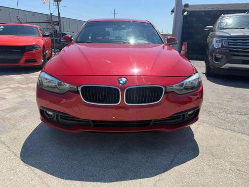 Melbourne Red Metallic 2016 BMW 320 i