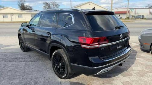 2018 Volkswagen Atlas 3.6L SEL Premium