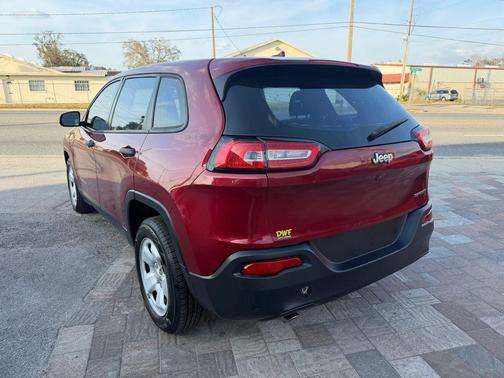 2014 Jeep Cherokee Sport