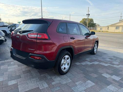 2014 Jeep Cherokee Sport