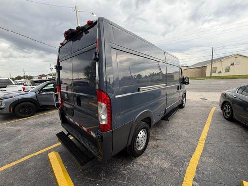 Granite Crystal Metallic Clearcoat 2018 RAM ProMaster 2500 High Roof