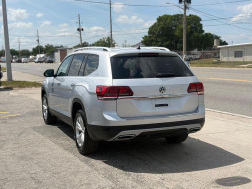 Reflex Silver Metallic 2019 Volkswagen Atlas 2.0T S