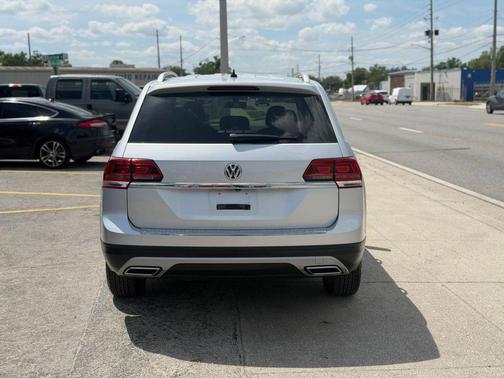 Reflex Silver Metallic 2019 Volkswagen Atlas 2.0T S