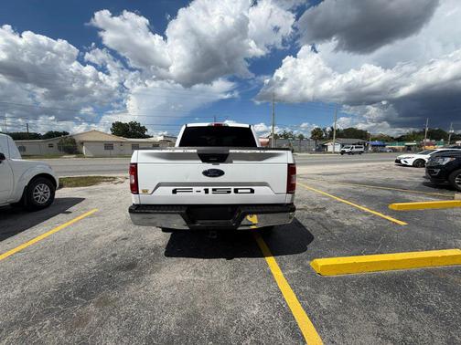 Oxford White 2018 Ford F-150 XLT