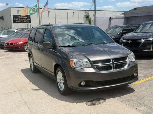 Granite Pearlcoat 2018 Dodge Grand Caravan SXT