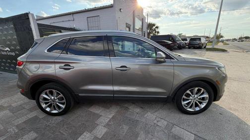 Magnetic Gray Metallic 2017 Lincoln MKC Select