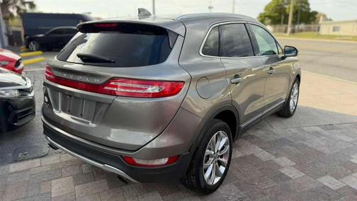 Magnetic Gray Metallic 2017 Lincoln MKC Select