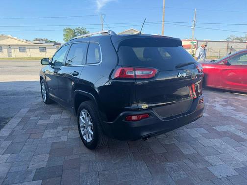 2014 Jeep Cherokee Sport