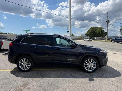 True Blue Pearlcoat 2015 Jeep Cherokee Sport