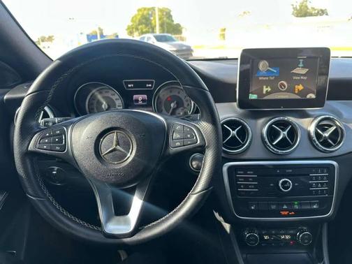 2016 Mercedes-Benz CLA-Class Base