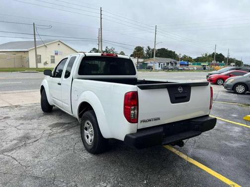 2016 Nissan Frontier S