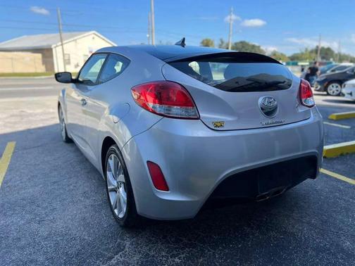 2017 Hyundai Veloster Base