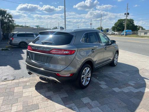 2017 Lincoln MKC Select