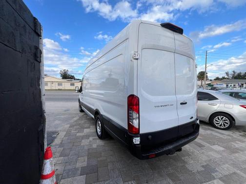 2020 Ford Transit-250 Base