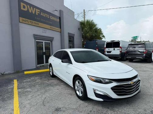 Summit White 2020 Chevrolet Malibu 1LS