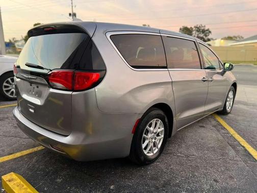 2017 Chrysler Pacifica Touring