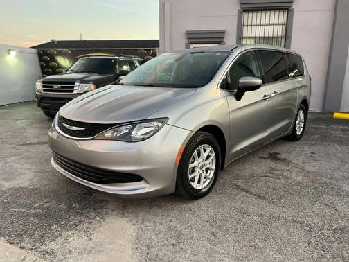 2017 Chrysler Pacifica Touring