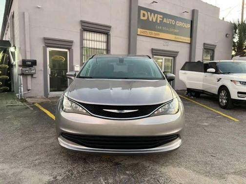 2017 Chrysler Pacifica Touring