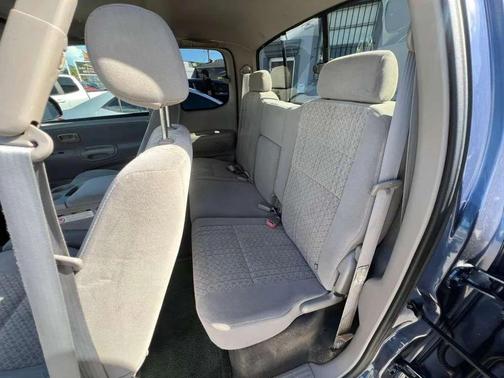 2004 Toyota Tundra SR5