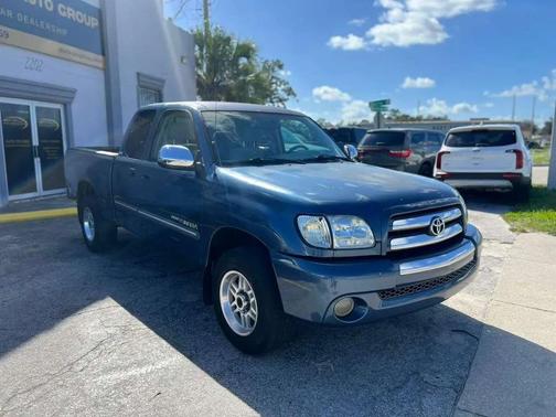 2004 Toyota Tundra SR5